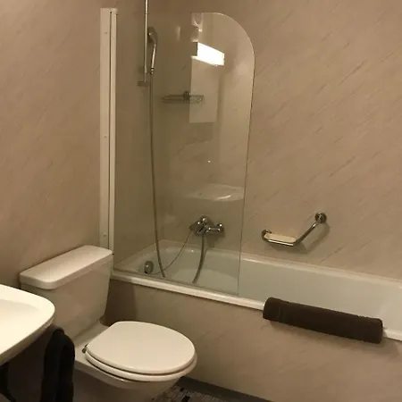 Ramoz Hotel *