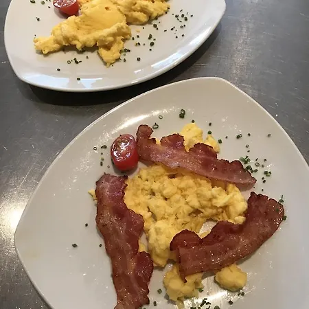 Ramoz 호텔 *